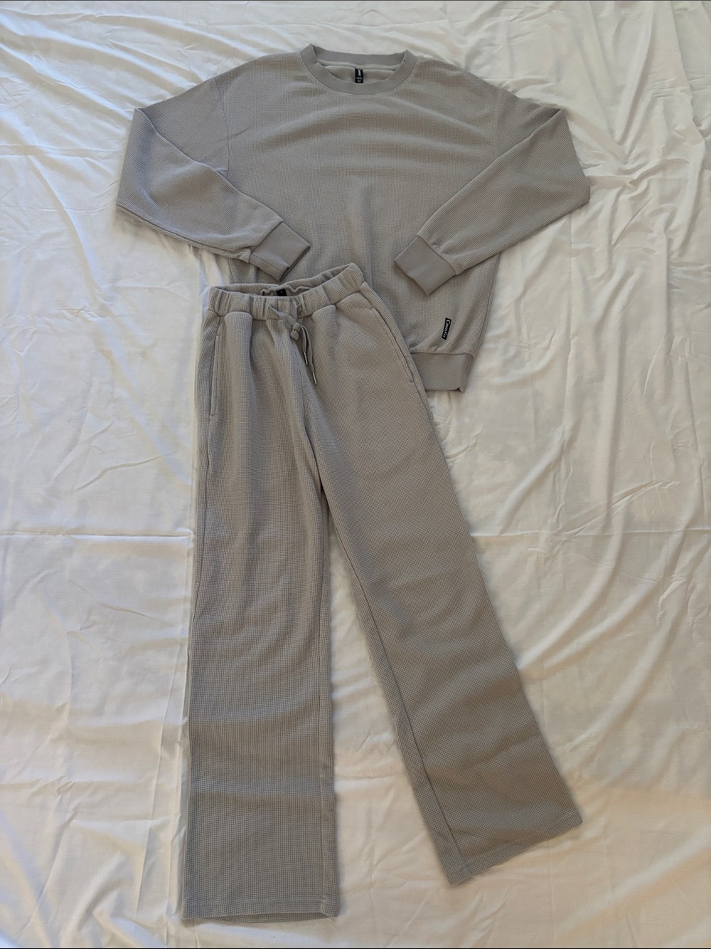 COMFRT - Waffle -Two-Piece Oversized Sweatshirt & Wide-Leg Sweatpants Set!!!